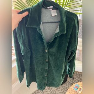 Women’s Forest/Hunter Green Button-Down Velour/Velvet Shacket, size medium